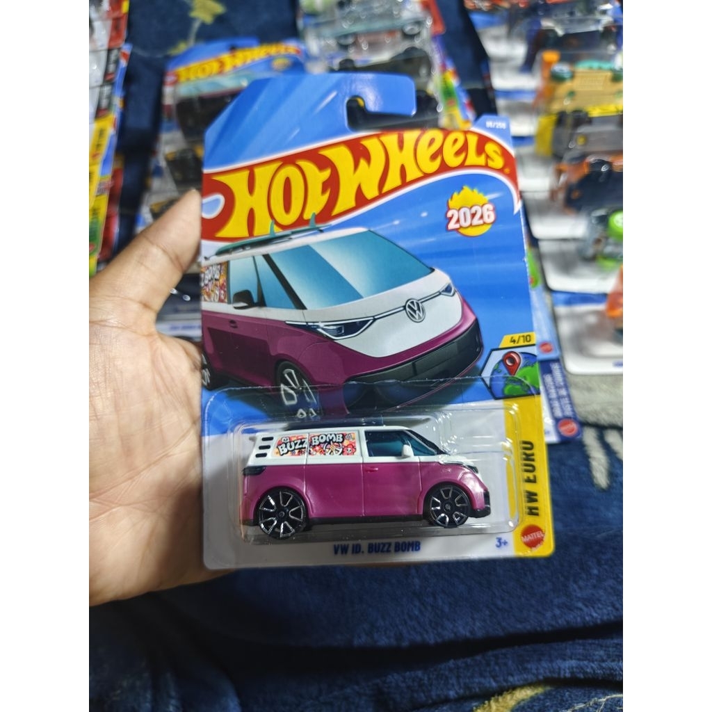 Hot Wheels VW ID. Buzz Van 2026 - Mainan Mobil Miniatur Terbaik Edisi 4/10