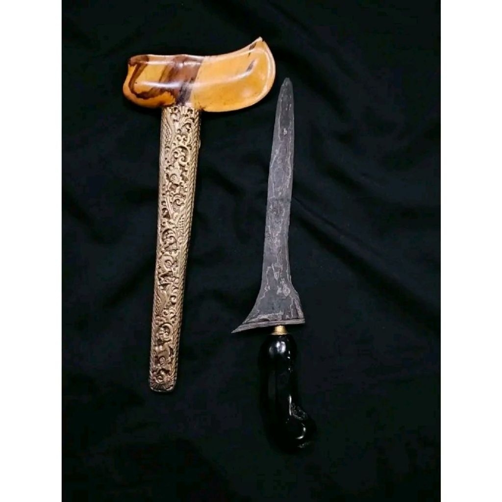 Keris Betok Bethok Sepuh pamor Wos Wutah era Pajajaran di Jakarta - Keris Majapahit