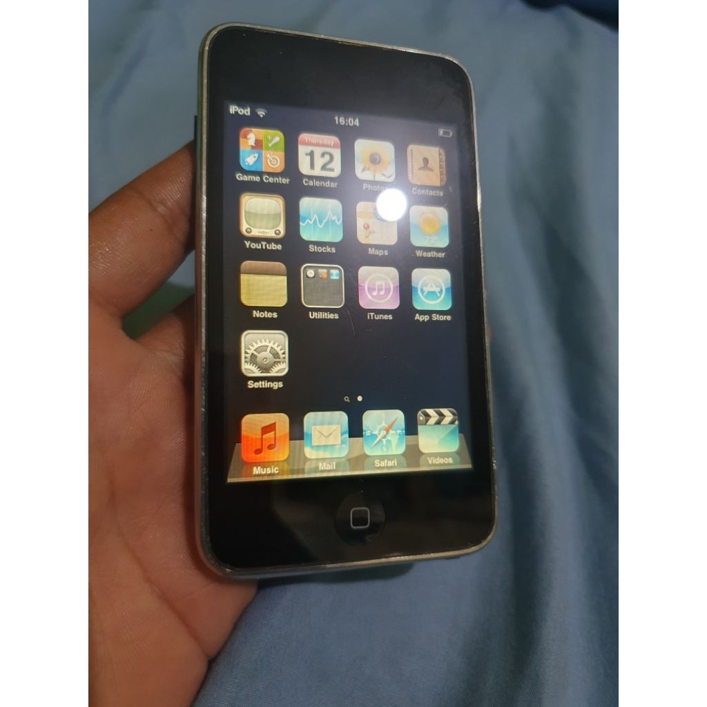 ipod touch gen 2,  internal 8gb