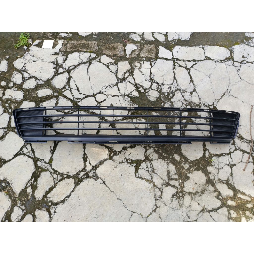 GRILL BEMPER BAWAH COROLLA ALTIS 2011 2012 2013 ORIGINAL