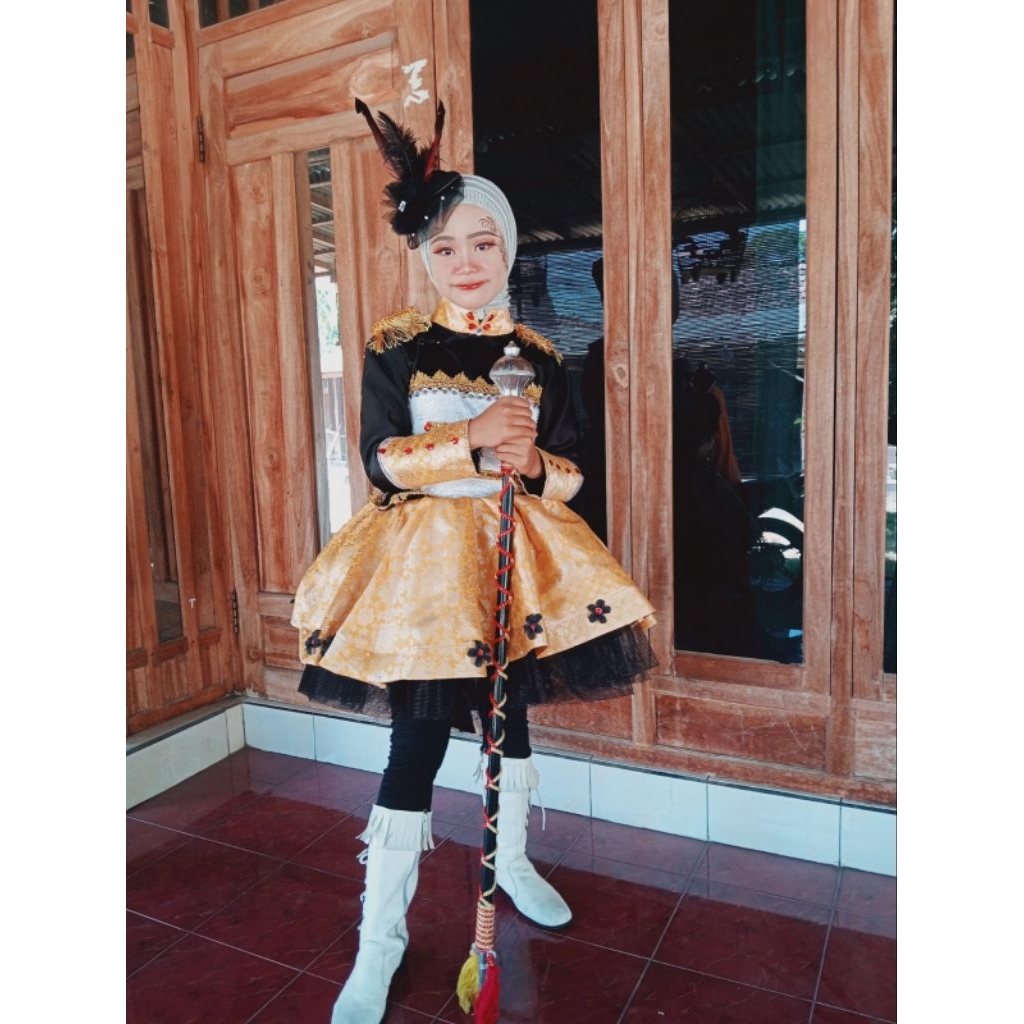 Kostum mayoret anak