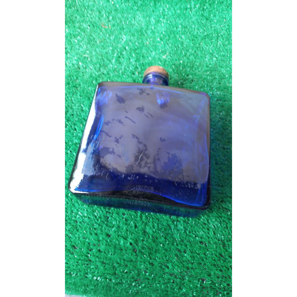 Botol Parfum Biru Antik