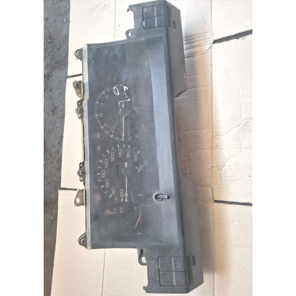 spidometer speedometer corolla gl ae80 84-85