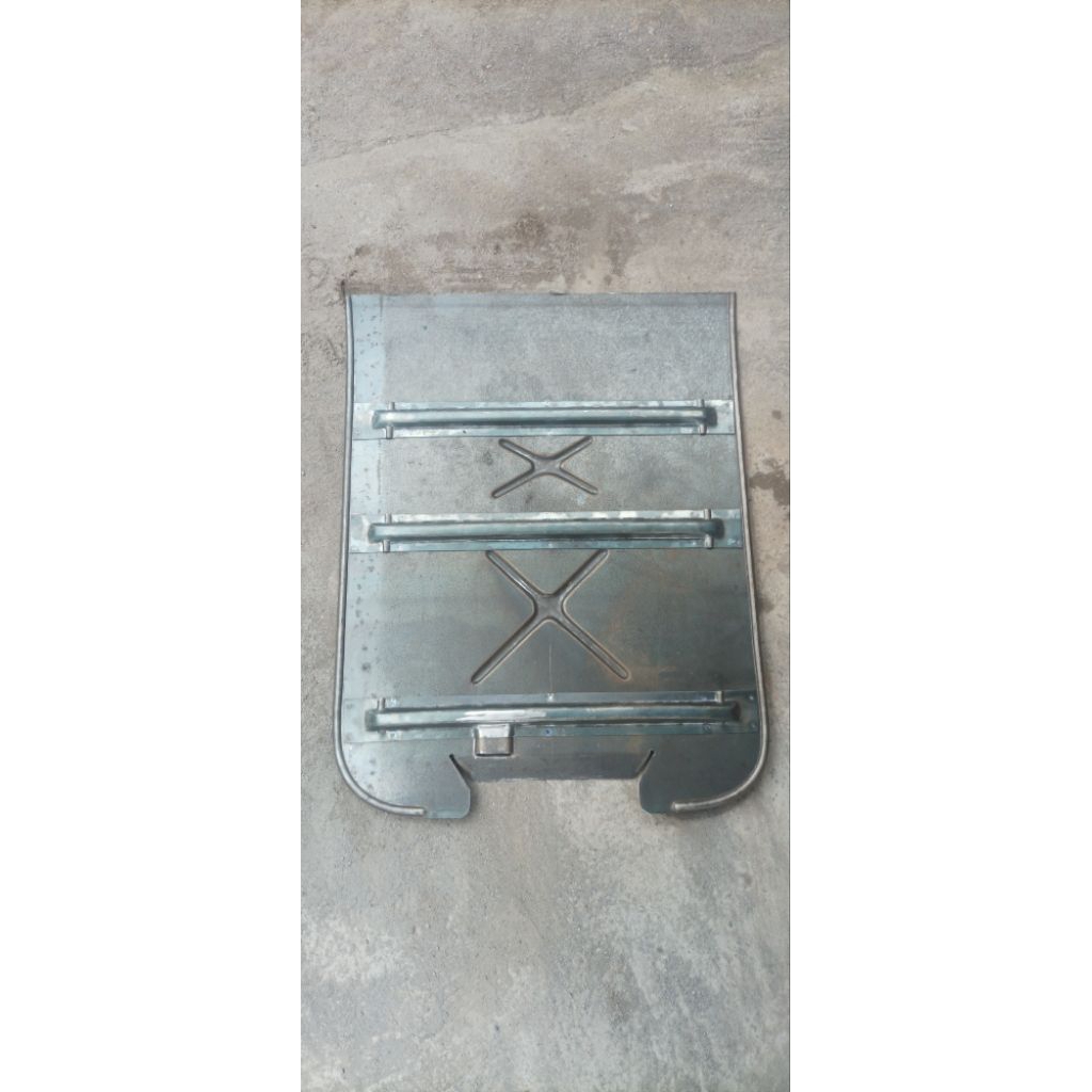 lantai  vespa vbb model keluaran pipa dan Tulangan tengah