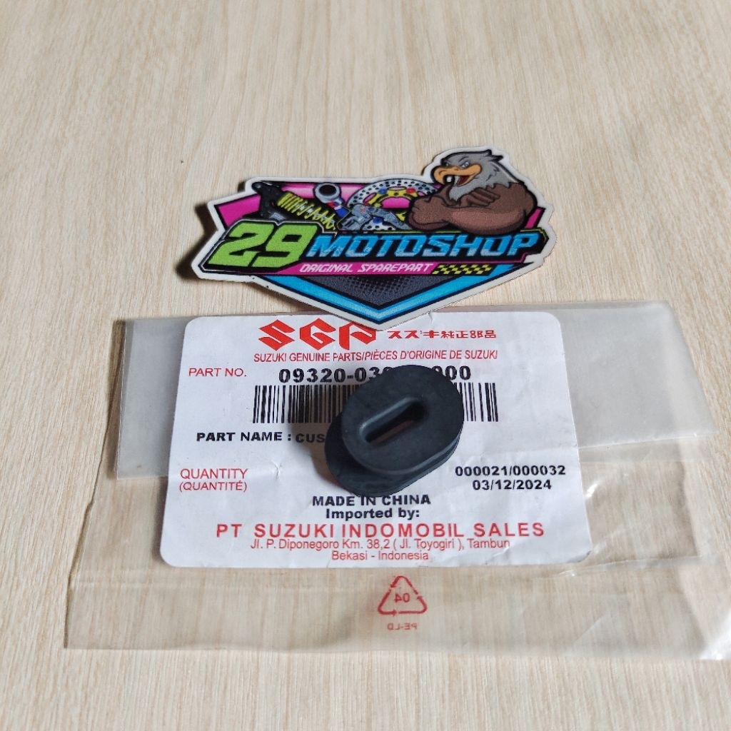 Cushion Karet Cover Box Aki Bawah Suzuki Thunder 125 250 GSX 250 Ori SGP