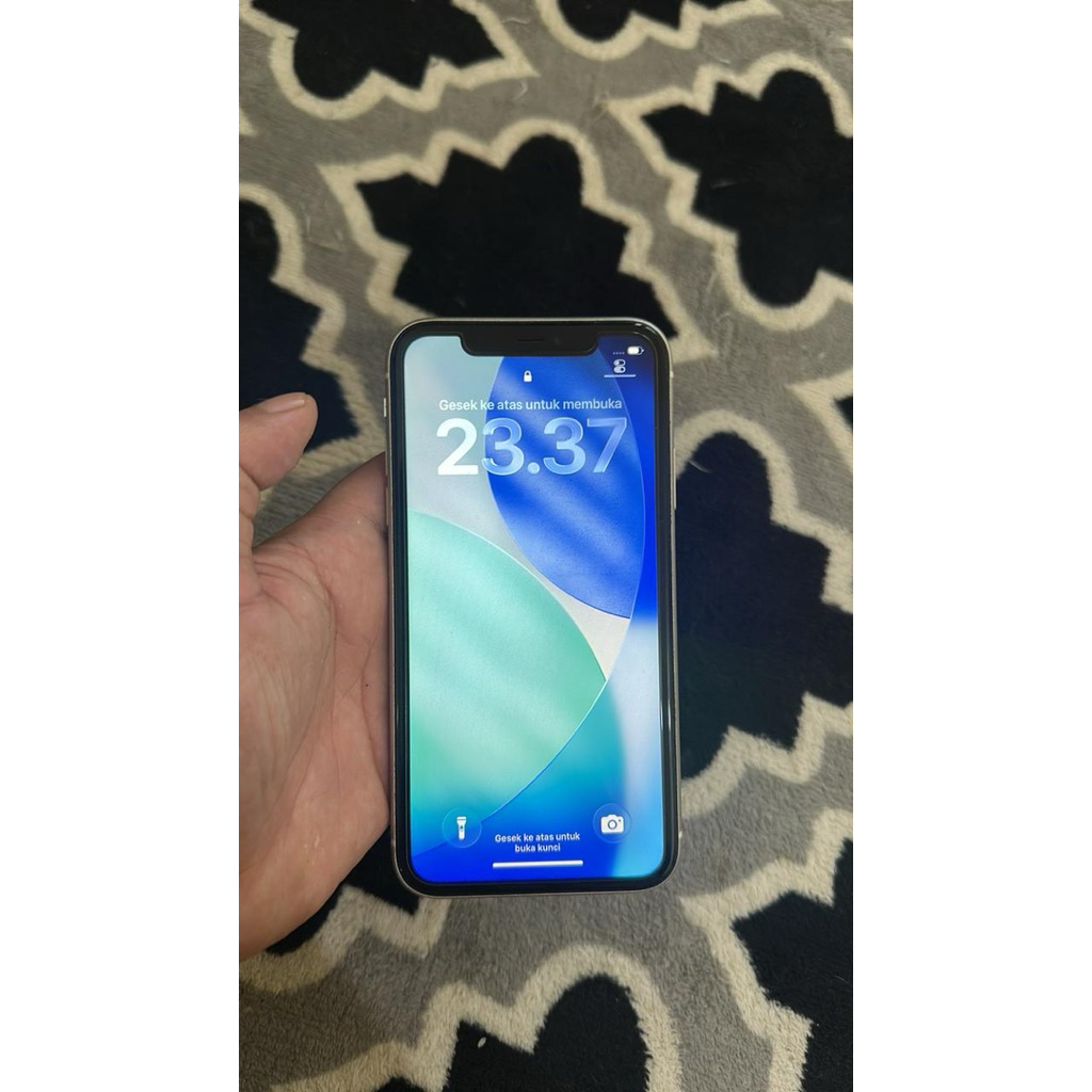 Iphone 11 64gb IBOX bekas pemakaian pribadi