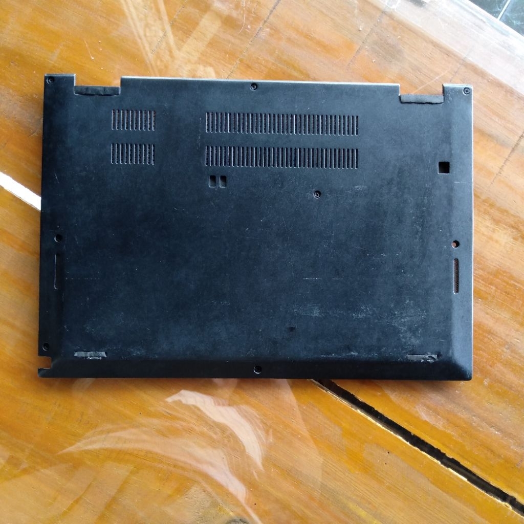 casing bawah lenovo thinkpad yoga x390