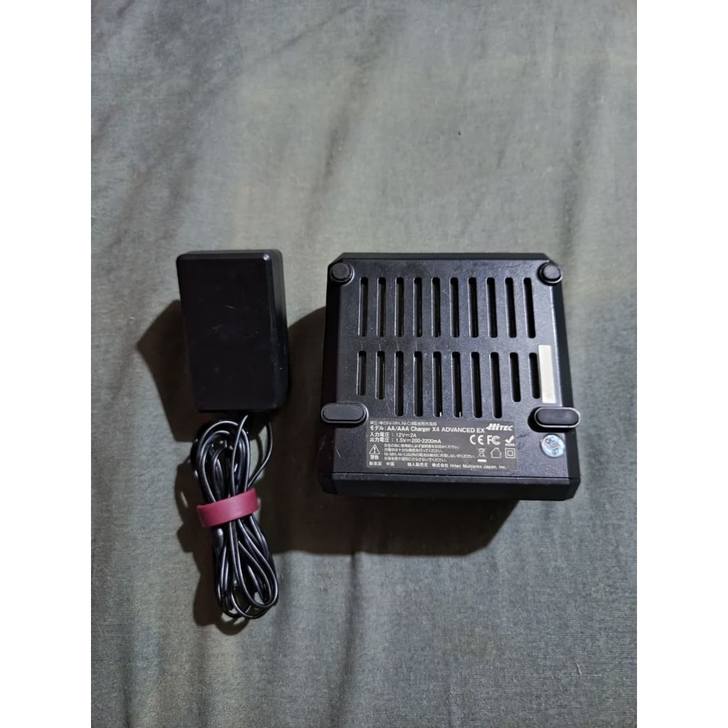 Charger hitec x4 advanced