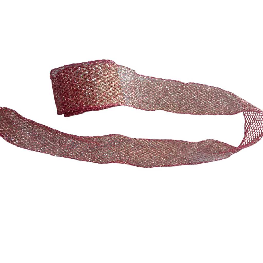 pita jaring dengan aksen glitter emas , pita organza atau kain tile , pita satin warna merah, tali k