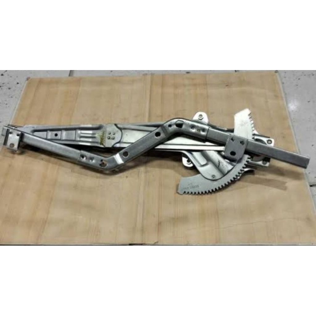 PESAWAT KACA ISUZU NMR71 SEBELAH KIRI