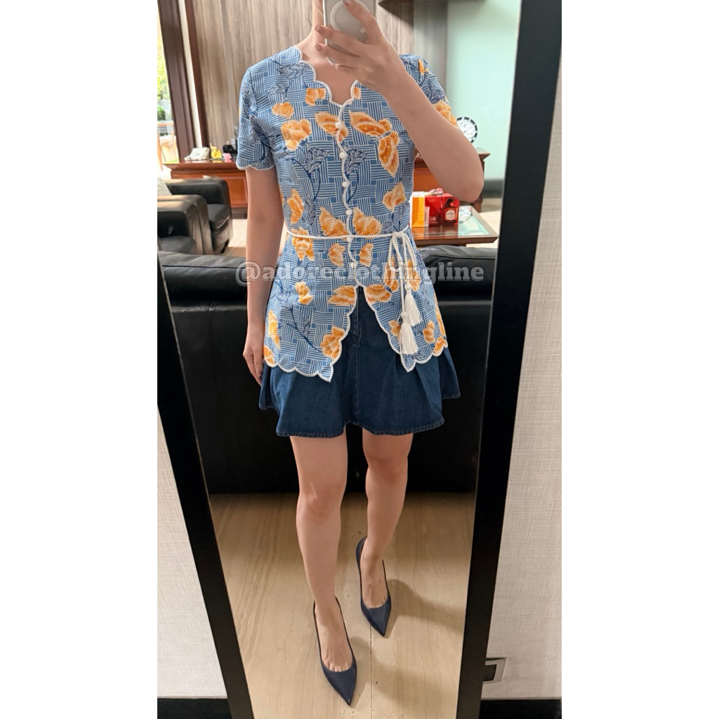 Atasan Batik Scalop Wanita - Adore
