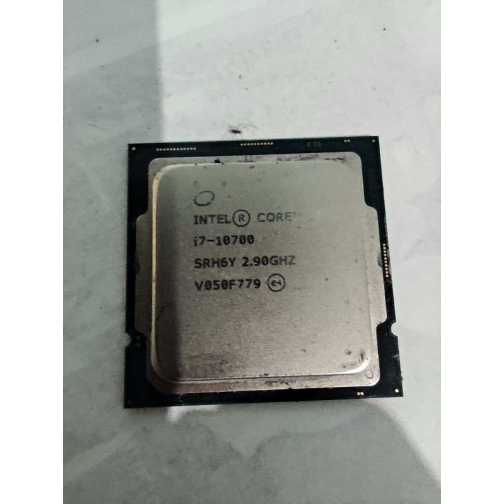 Processor Inte Core i7 10700 soket lga 1200 (bekas normal)