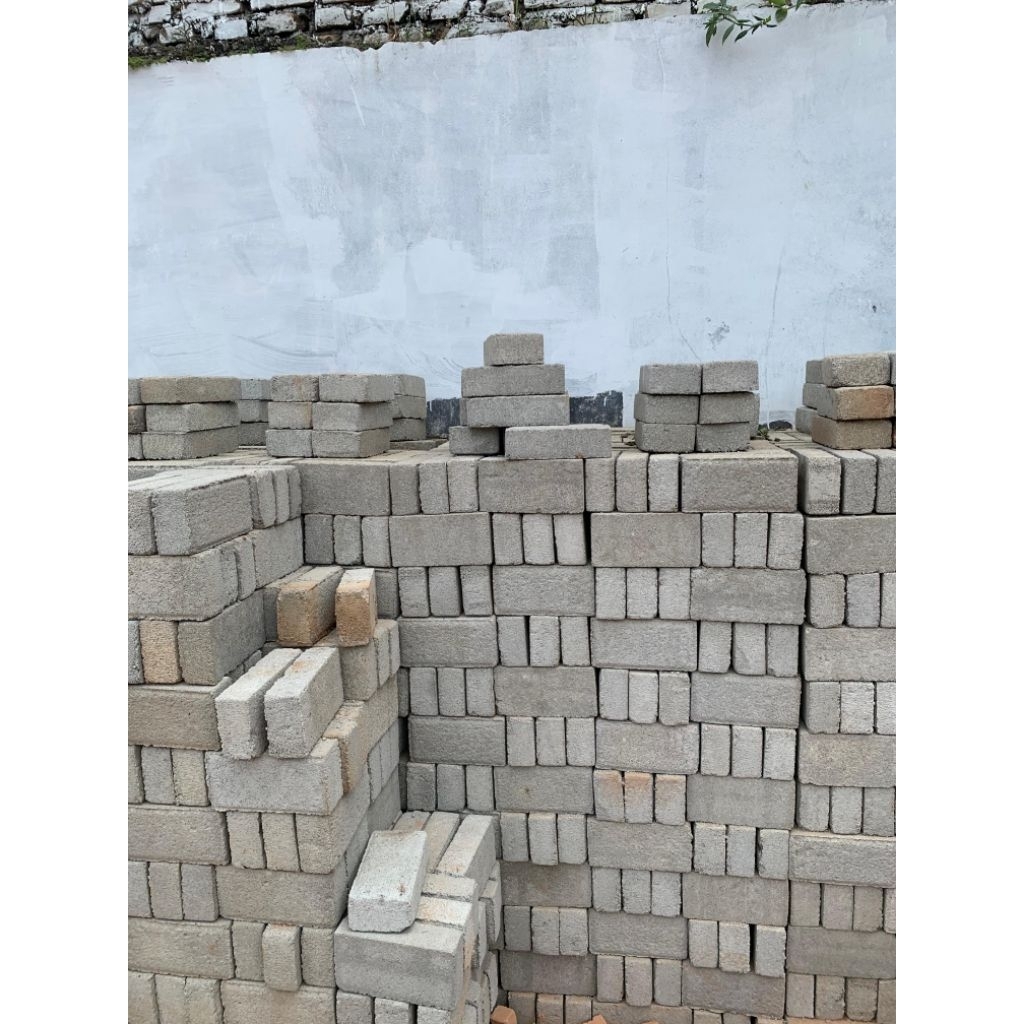 Paving Block Bata Persegi 6x8 cm