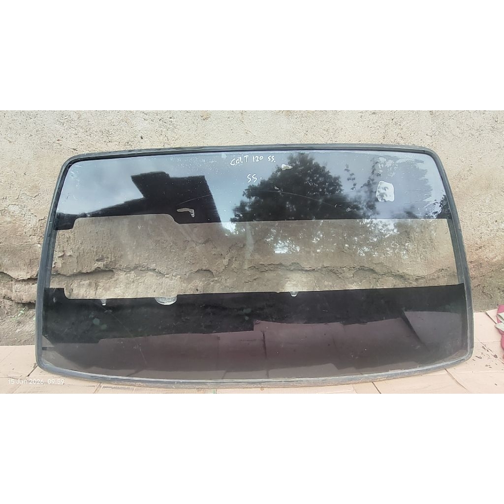Kaca Mobil Colt 120 SS