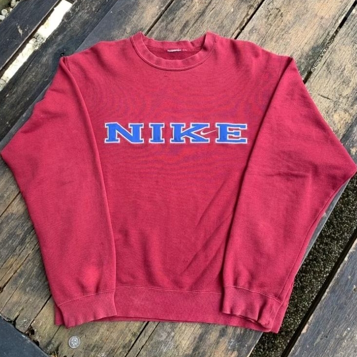 Crewneck Nike Spellout 90's Vintage maroon