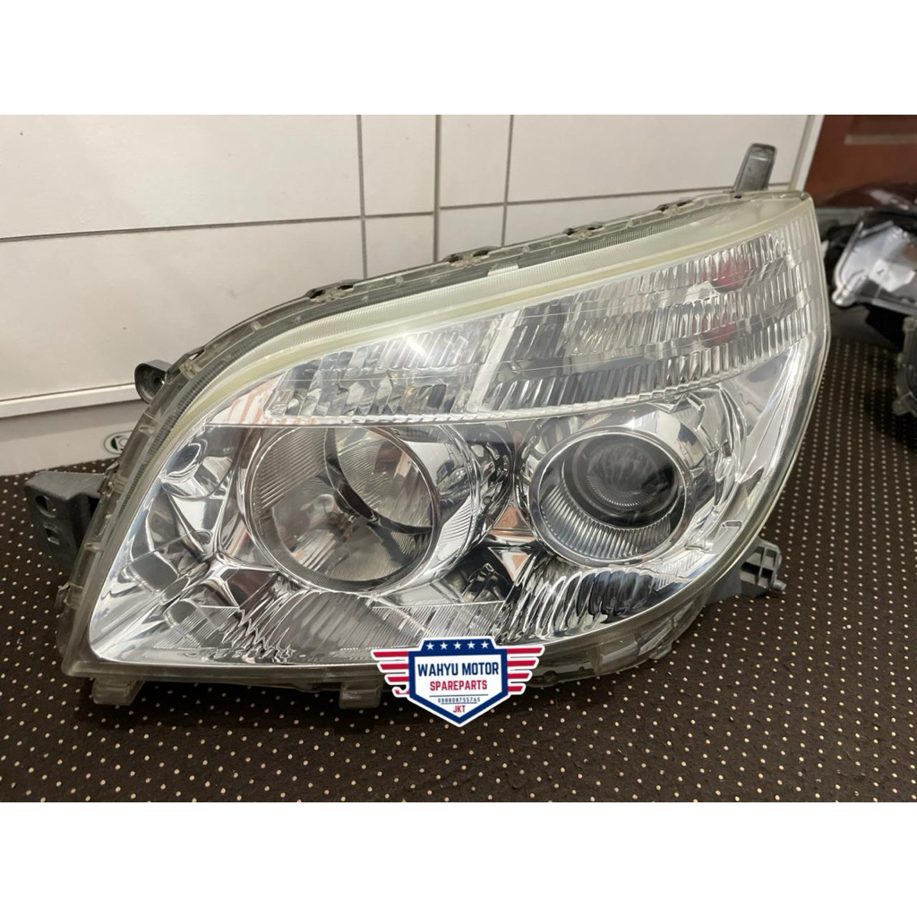 Headlamp Lampu Depan Rush/Terios 2008-2013