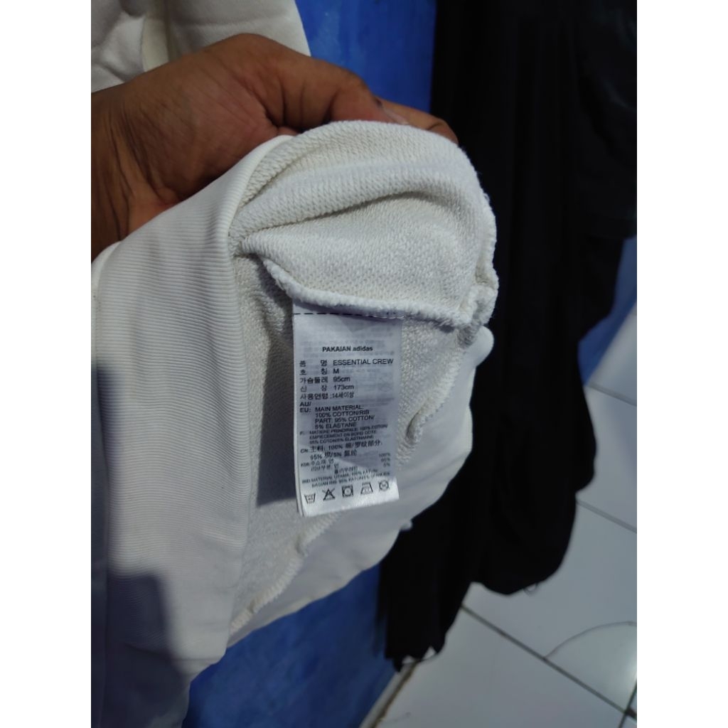 CREWNECK ADIDAS PUTIH