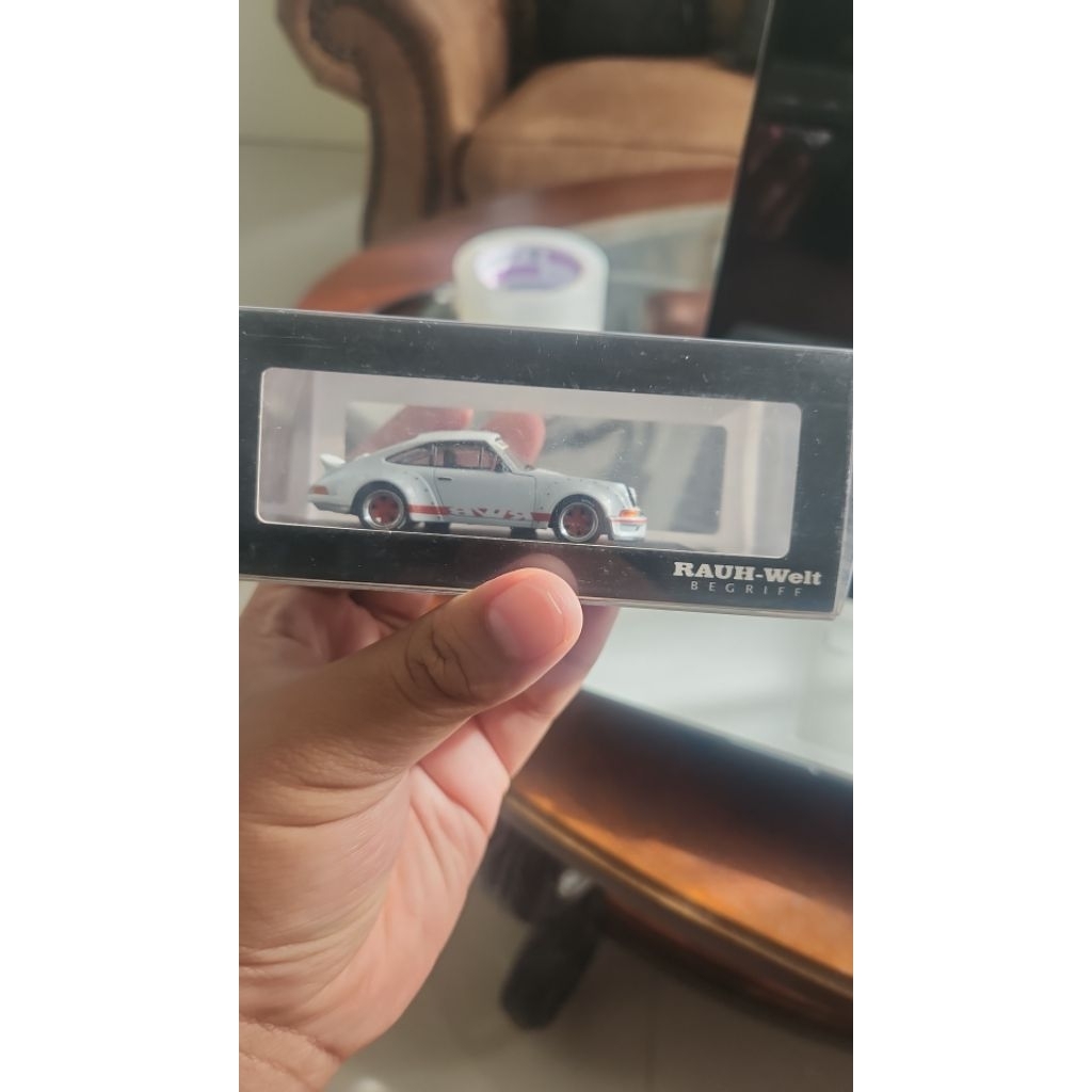 Miniscale RAUH-Welt BEGRIFF ModelCollect Porsche 930 Ducktail Wing