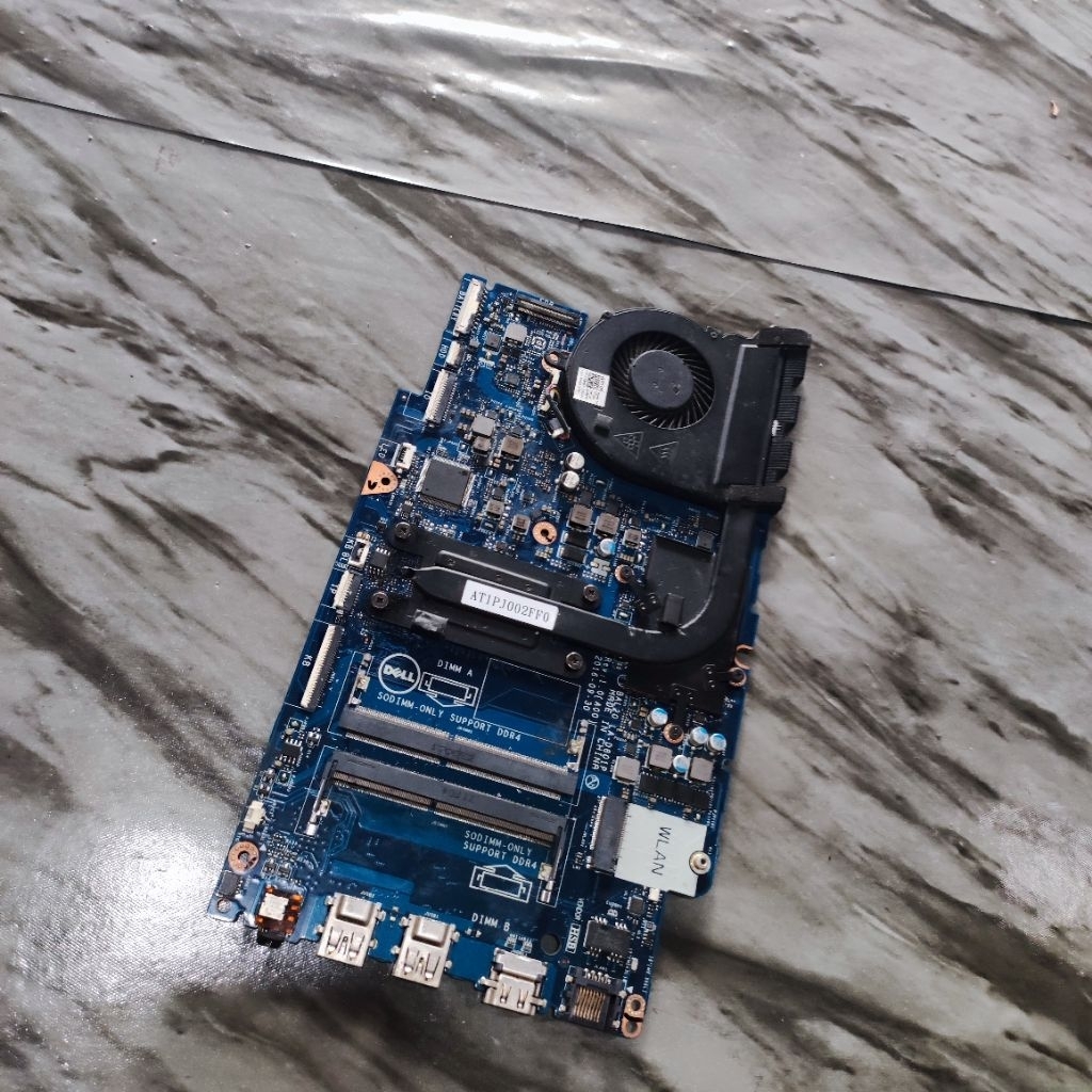 motherboard Mainboard Mobo normal laptop dell 15 5567 core i5 gen7