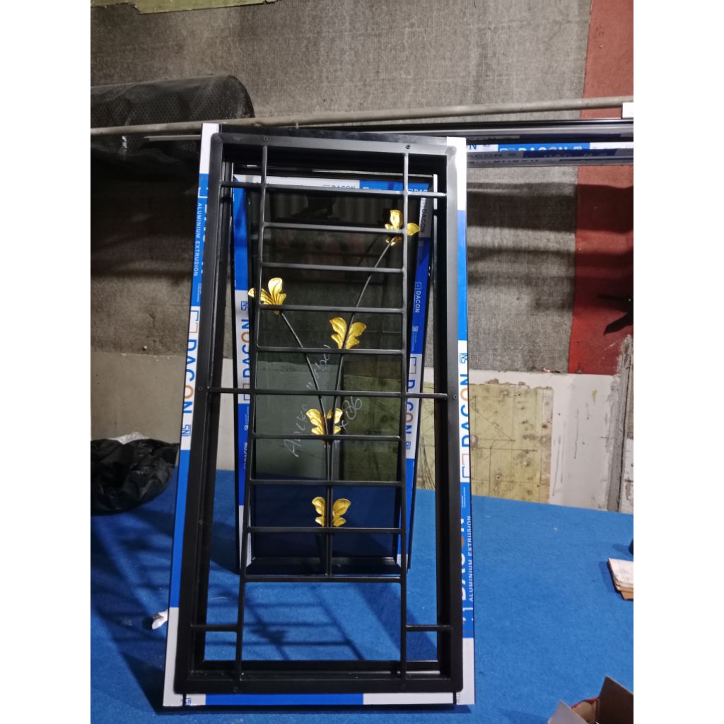 jendela alumunium 3in +teralis jendela free packing kayu