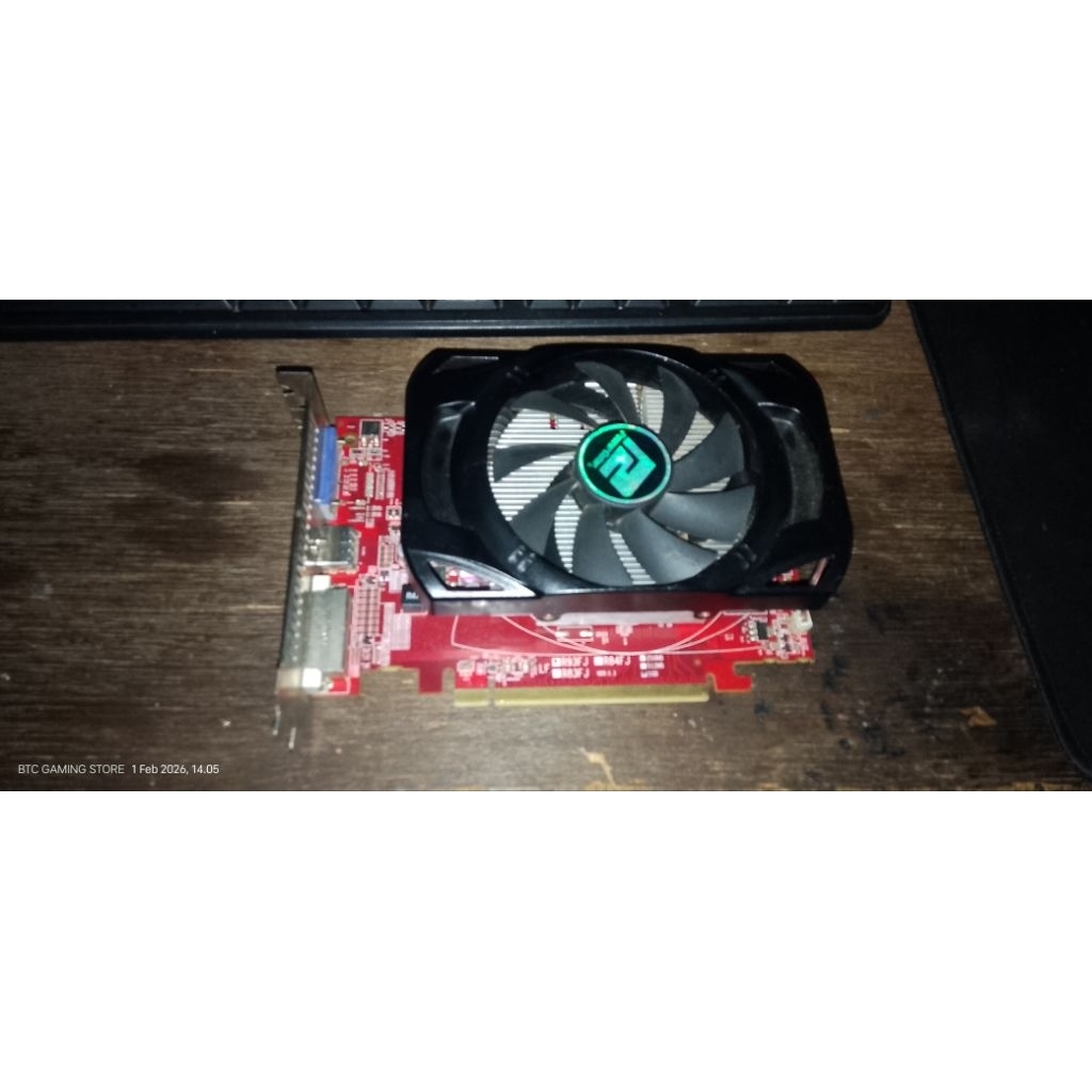VGA AMD RADEON HD 6570 1GB GDDR5 MINUS INSTAL DRIVER BLANK TANPA DRIVER NORMAL