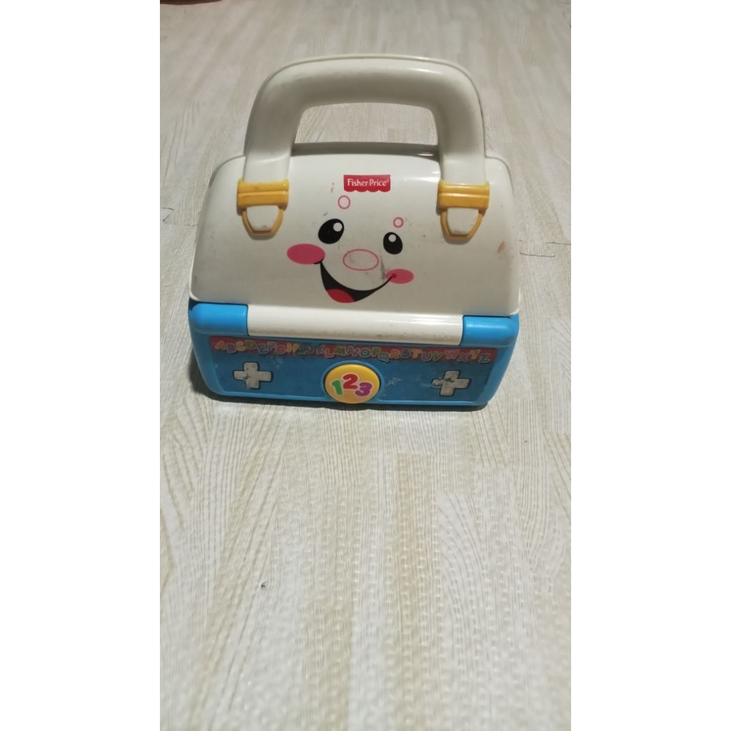 mainan koper dokter anak brand fisher price preloved