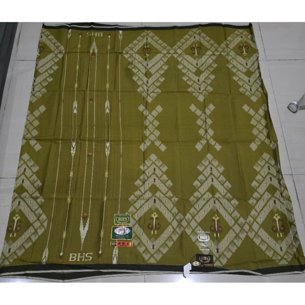 Sarung BHS Full Sutra 210 Motif SKI GOLD 02