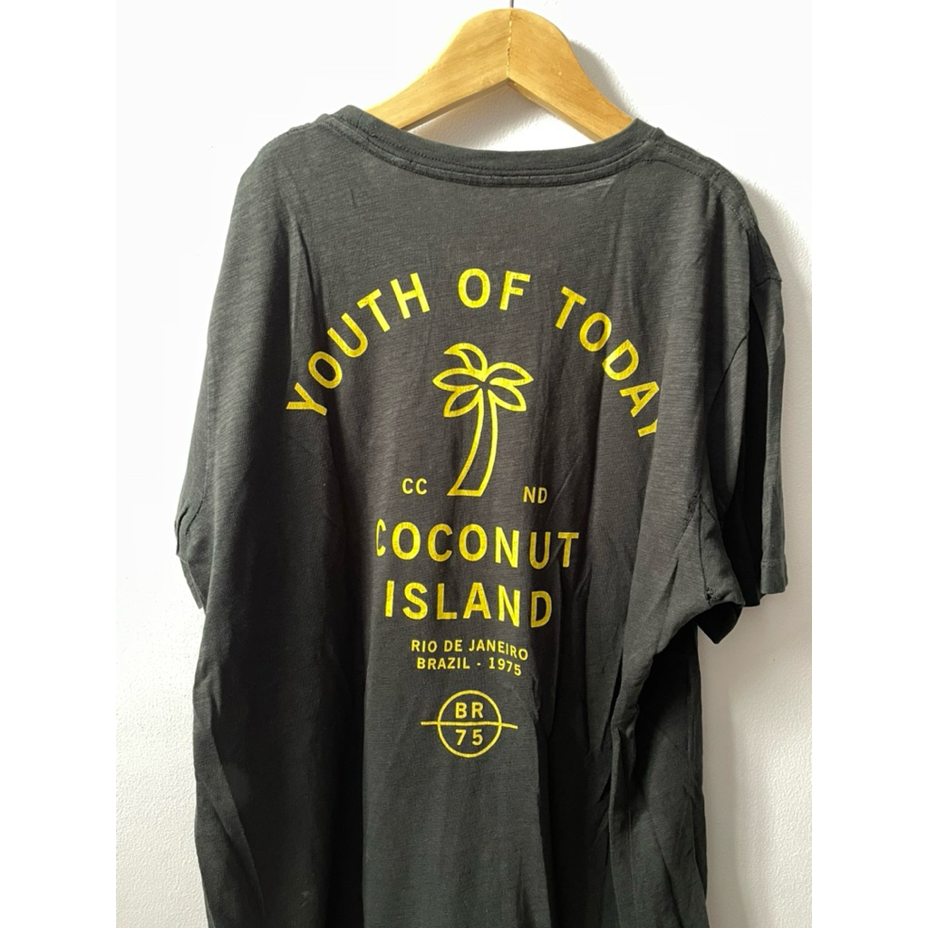 kaos coconut island preloved