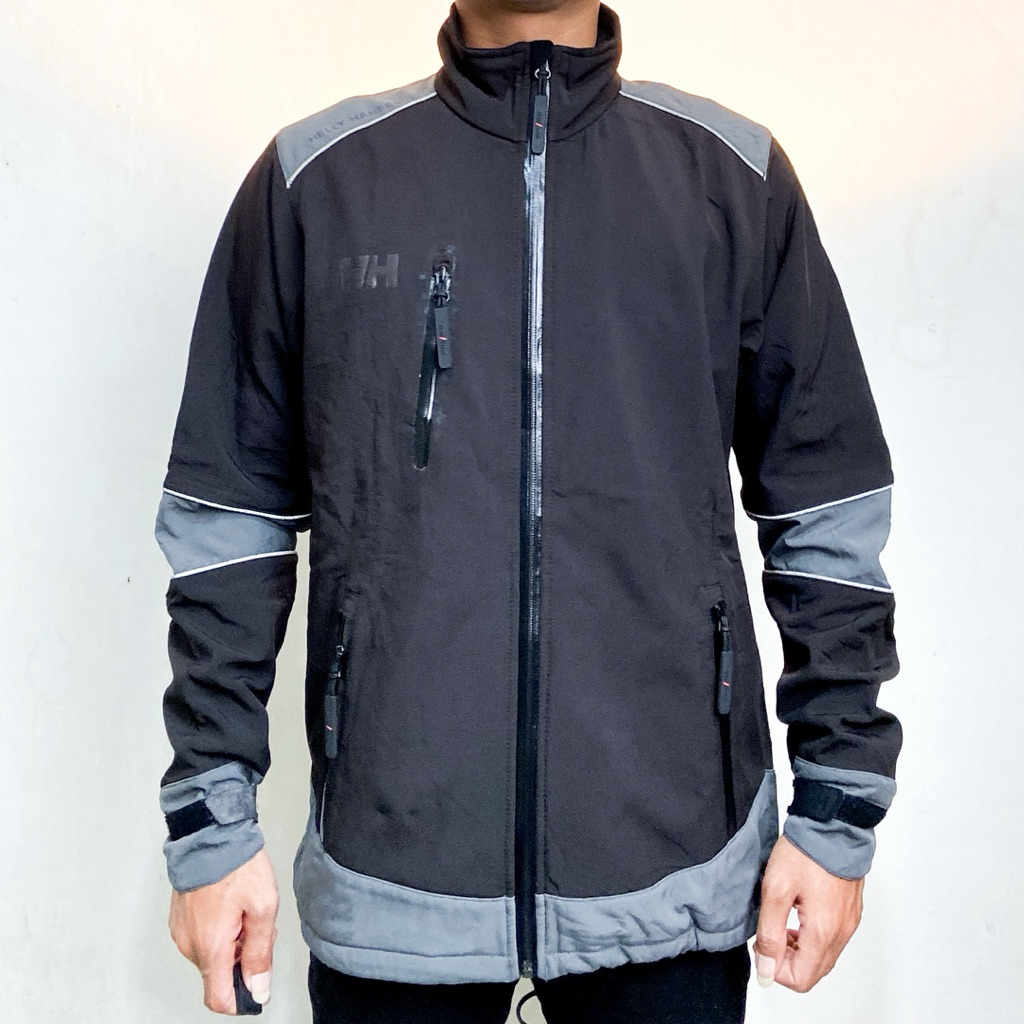 HH Jaket bahan softsel size M