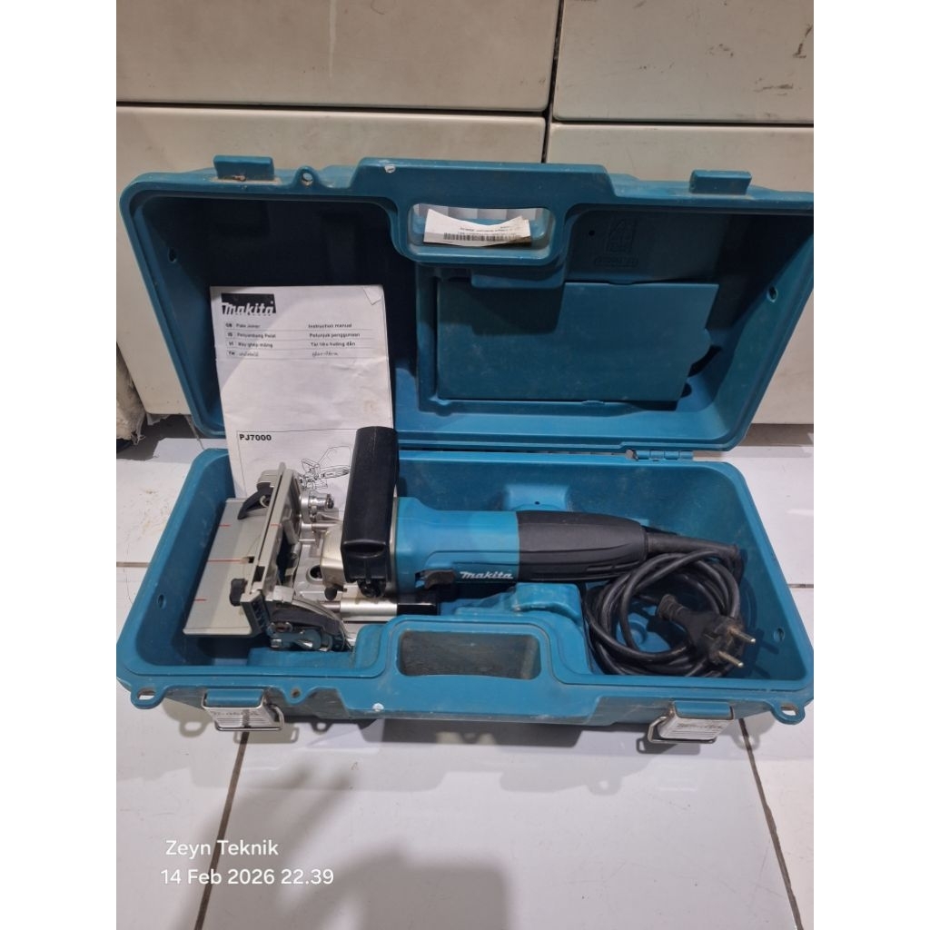 Mesin Biscuit Jointer Makita PJ 7000 / Mesin Penyambung Kayu