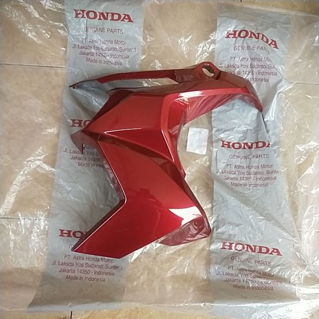 64502 K0W NA0ZF - sayap kiri K0W - ADV 160 merah maron. original baru