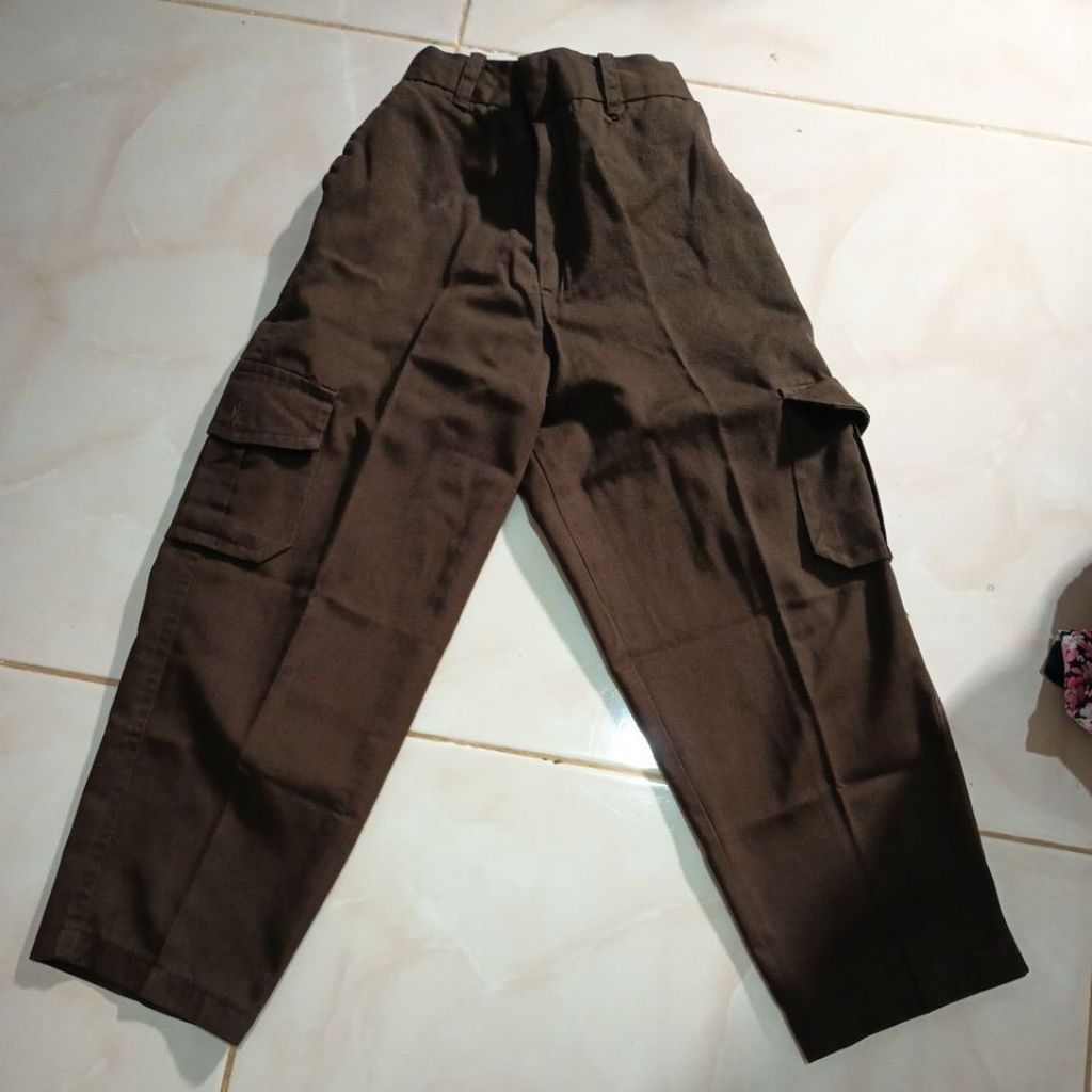 Preloved Celana Sekolah Unisex