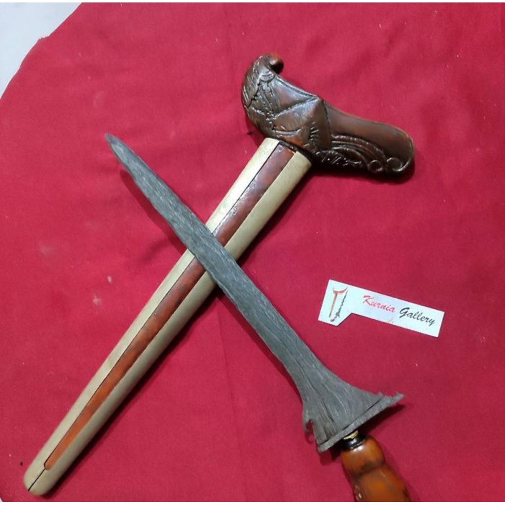 Keris pamor banyu mili sepuh dapur tumenggung