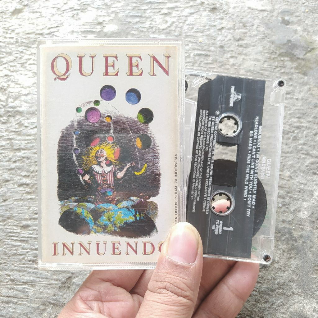 Kaset Pita Queen - Innuendo