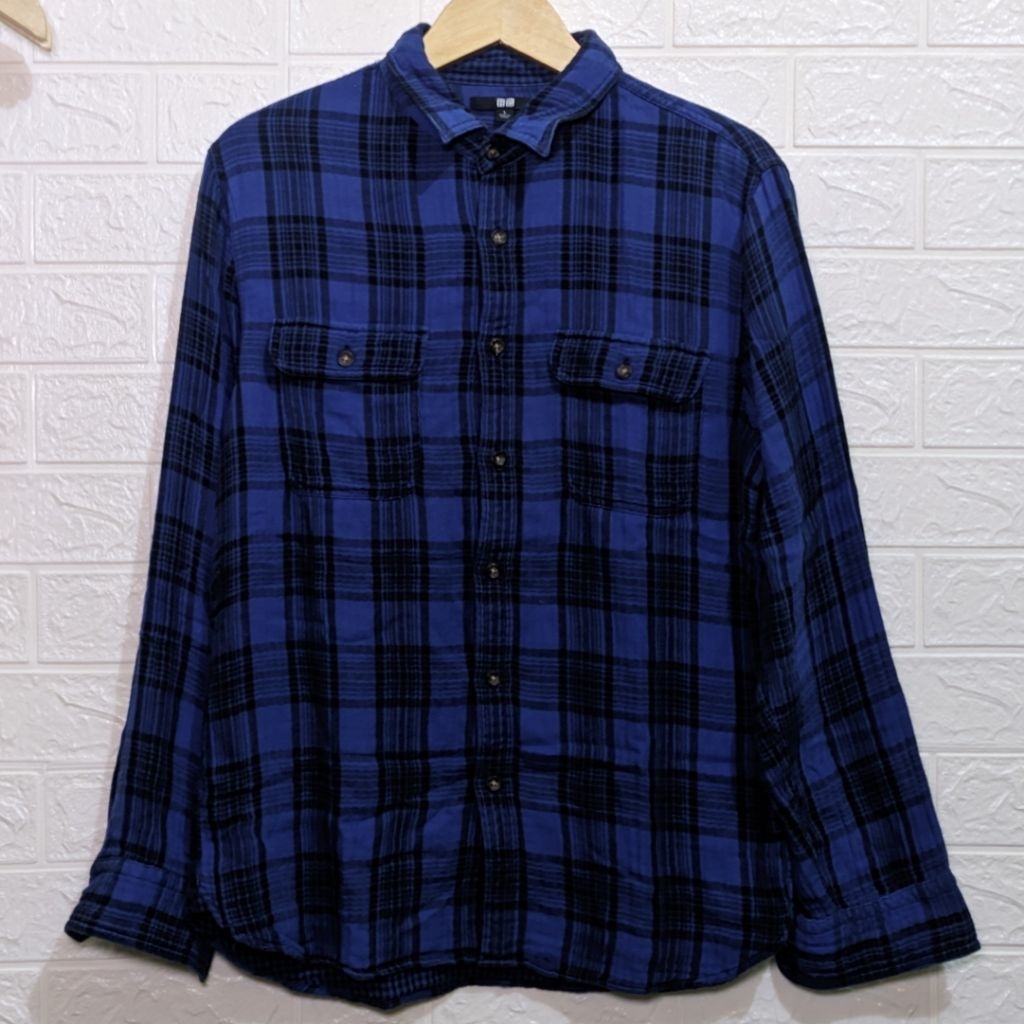 KEMEJA LENGAN PANJANG PRIA UNIQLO WARNA BIRU ELEKTRIK CAKEP KEREN BAJU LEBARAN