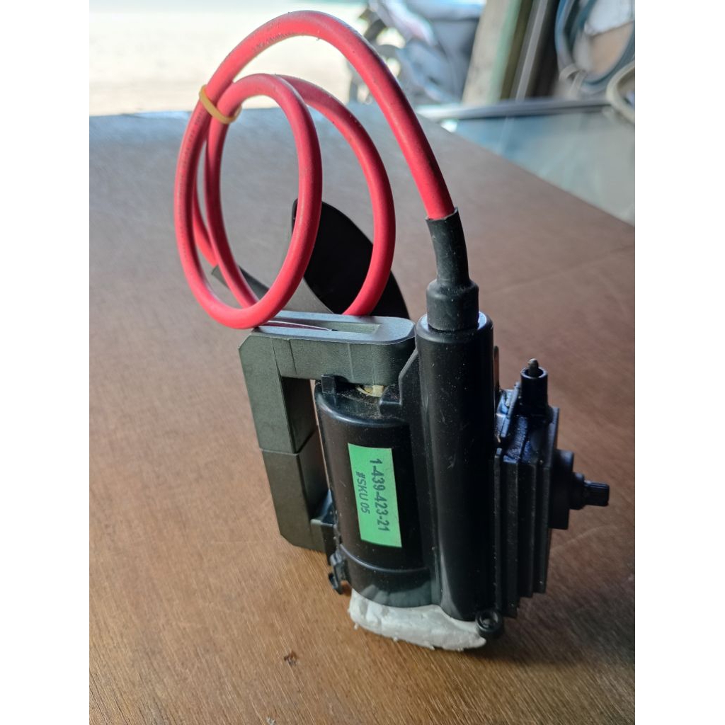 FLYBACK TV TABUNG 1-439-423-21 UNTUK TV MERK SONY