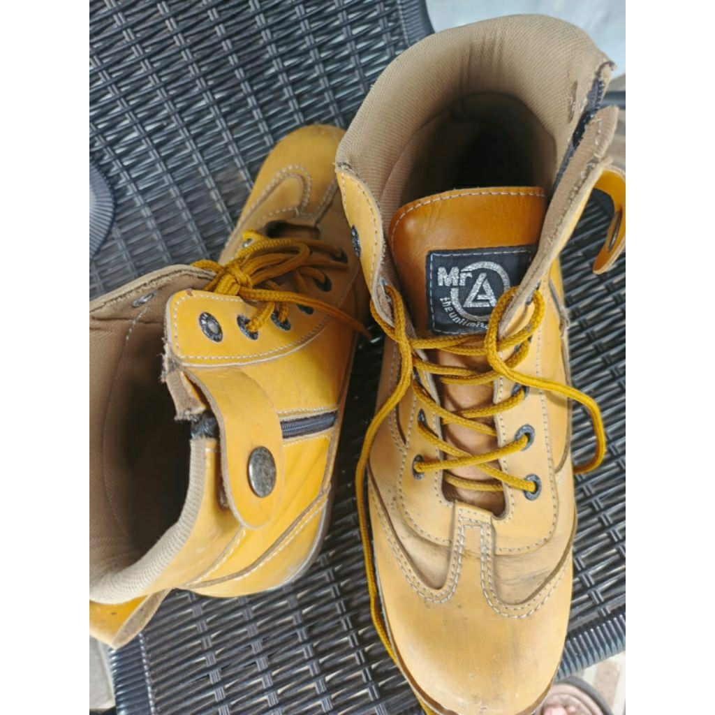 Sepatu Pria Jenggel/Boots MR.La kulit sapi asli (preloved) bekas pemakaian pribadi