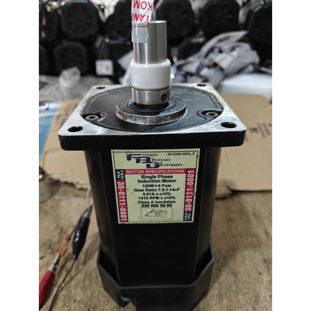 Dinamo Ac Gearbox 220V. 120W. Rasio 1:7,5 Rpm 186