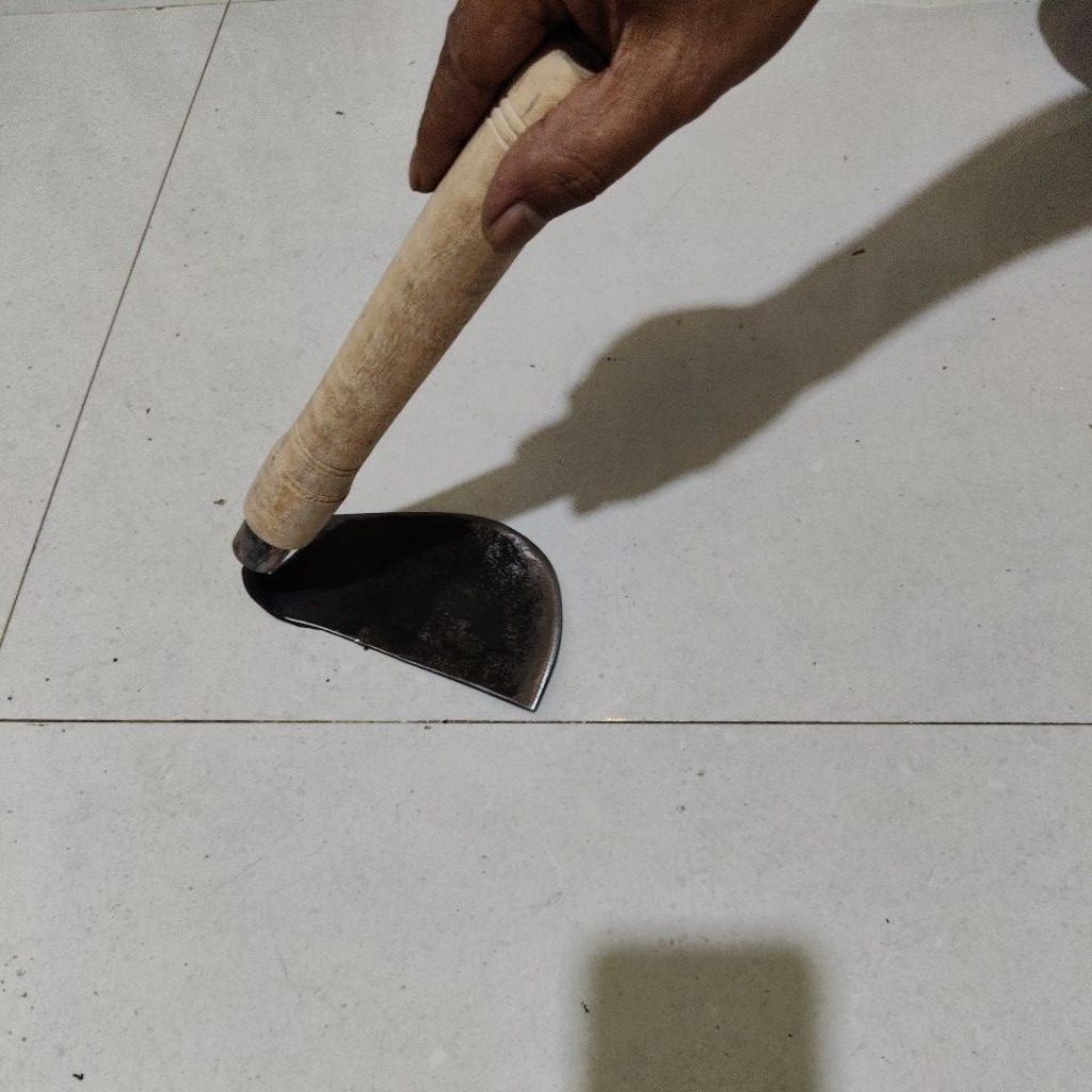 cangkul mini Banyumasan alias pancong