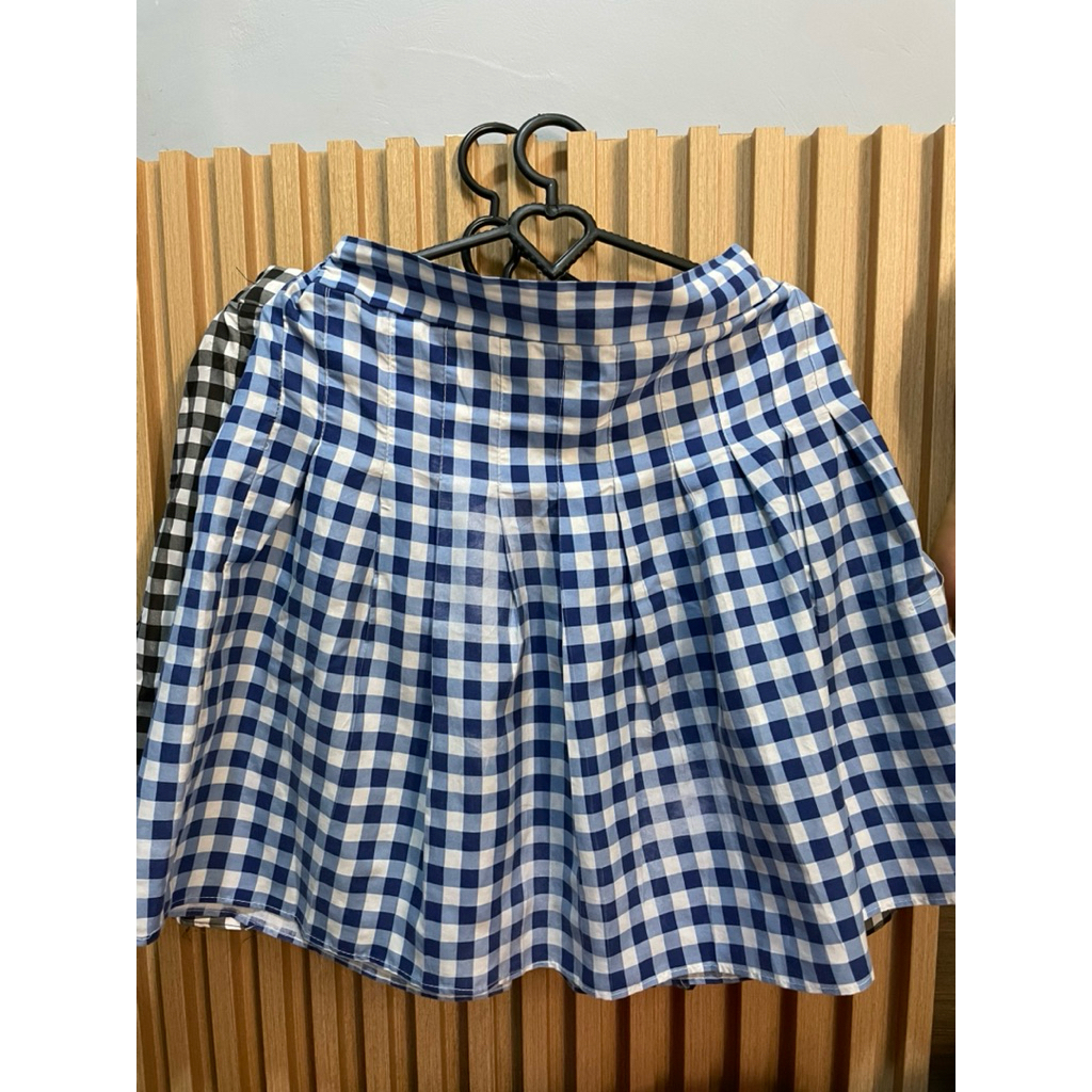 Rok mini kotak kotak