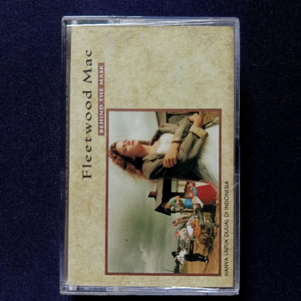 Kaset Fleetwood Mac - Behind The Mask