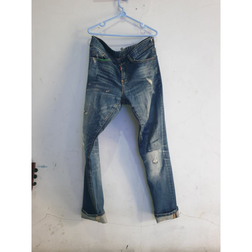 celana jeans dsquared2
