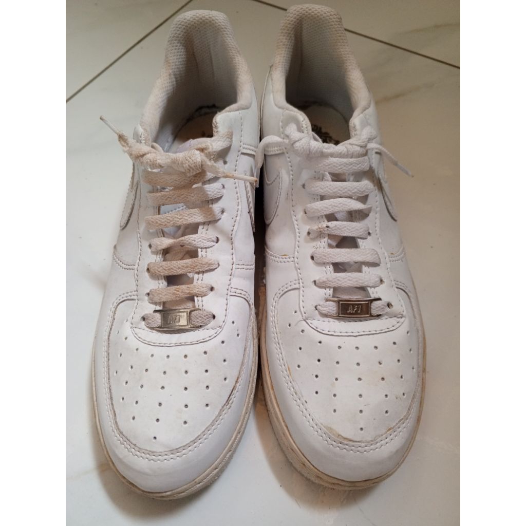 sepatu olahraga ni ke air force one size 43 second