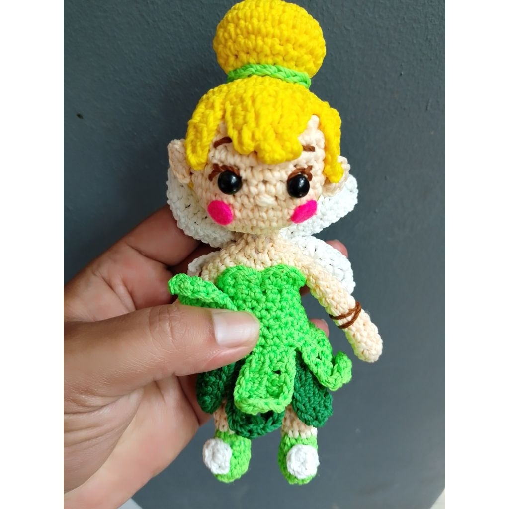 boneka rajut tinkerbell