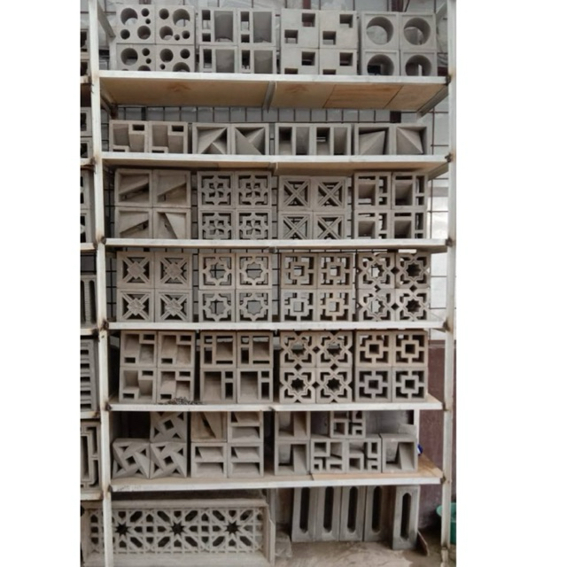 Lubang Angin Ukuran 15x30