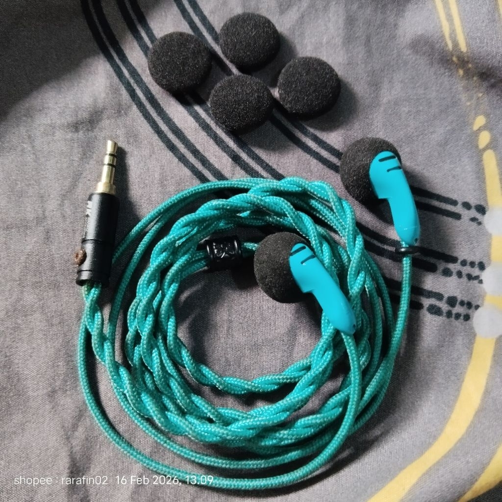 Earbud Custom by BudAudio Second (Bonus Case)