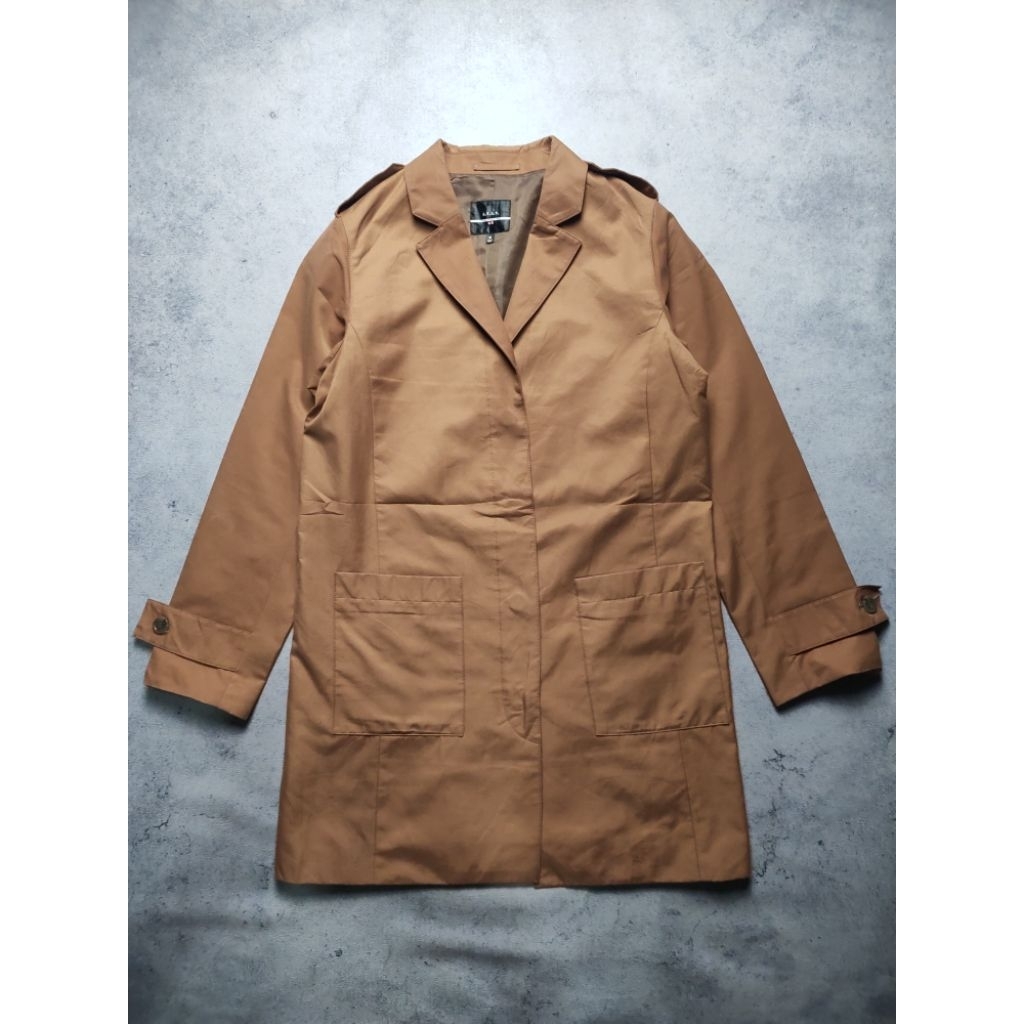 G.V.G.V. x Uniqlo Trench Coat