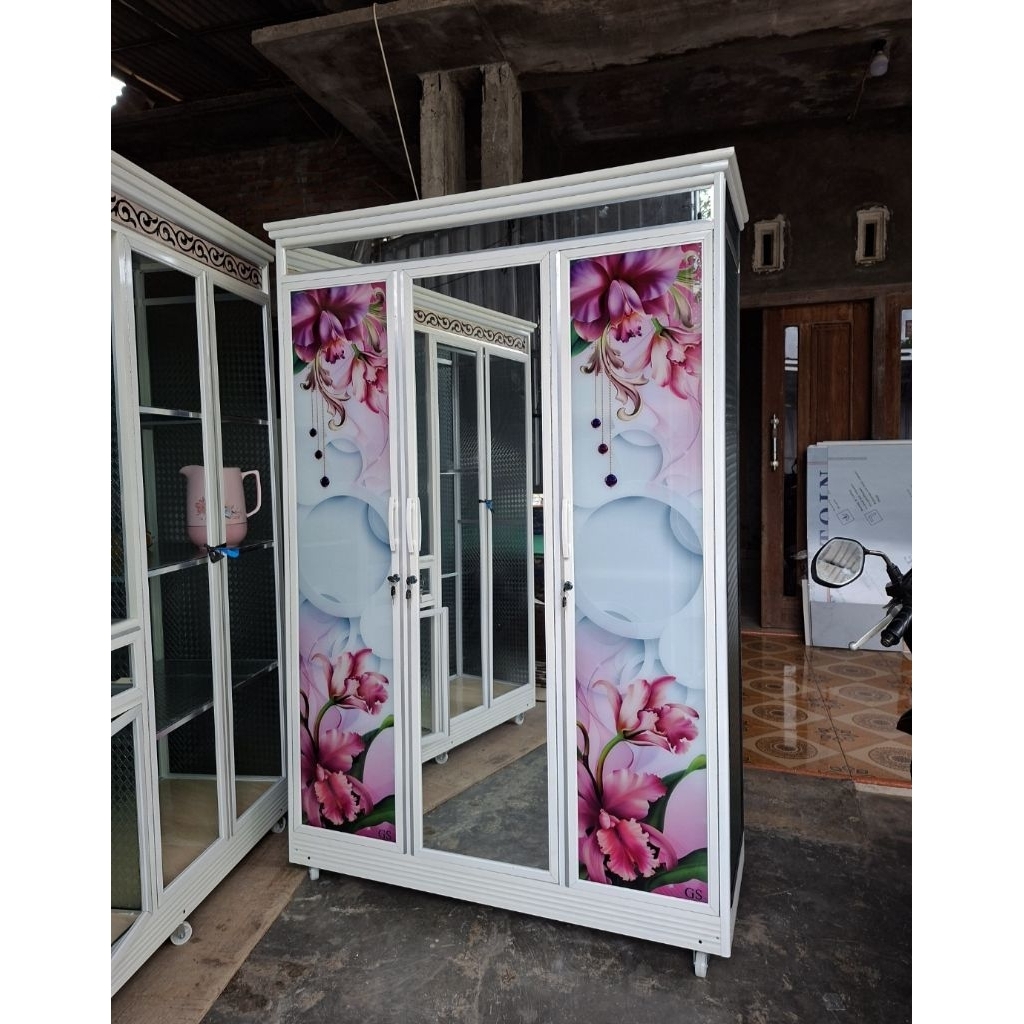 lemari pakaian pintu 3 aluminium kaca