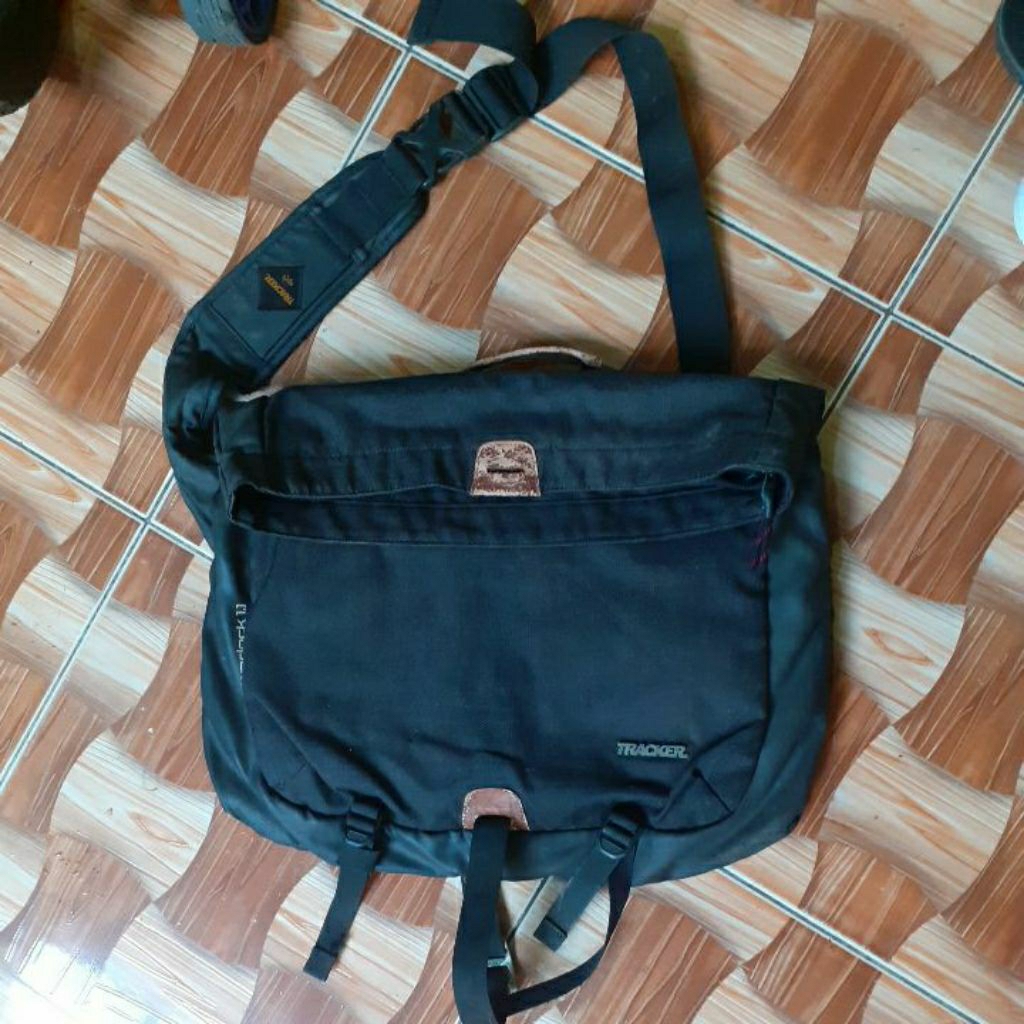 Tas Tracker seriWarlock 1.1 selempang jumbo