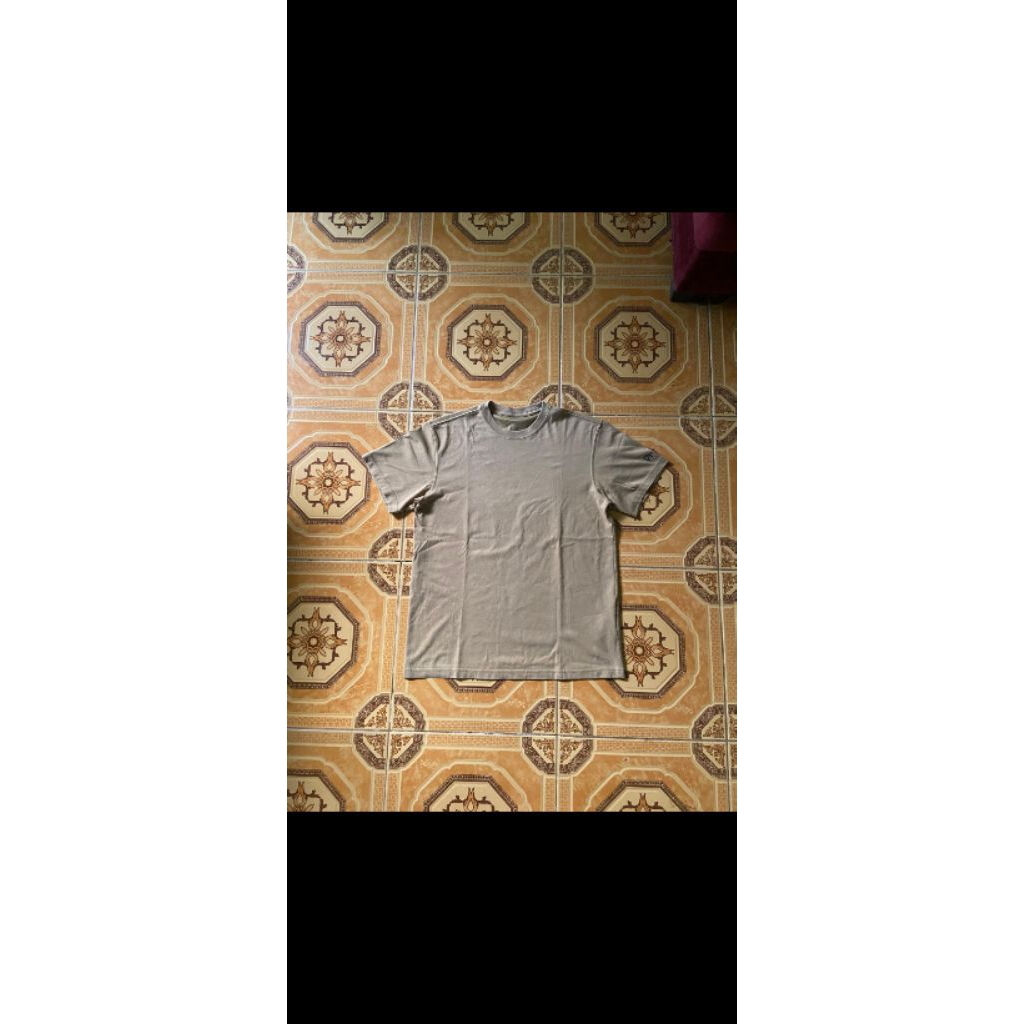 KAOS NEW ERA BLANK TEE SHIRT